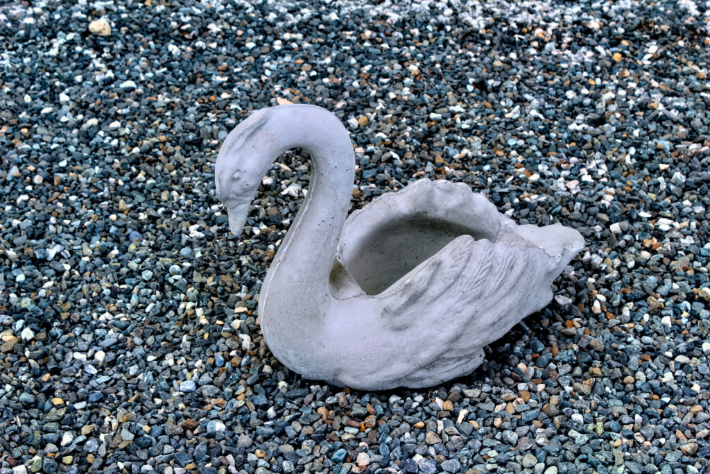 swan planter